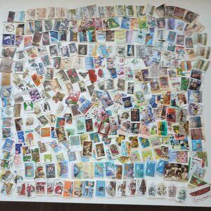 Lot 300 Different Stamps Australia Fauna Flora Space Sports Transports Academia